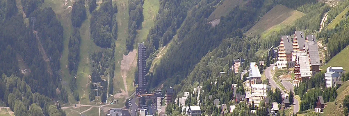 image-monte-escalier-besse-et-saint-anastaise.webp Image Monte escalier Besse-et-Saint-Anastaise