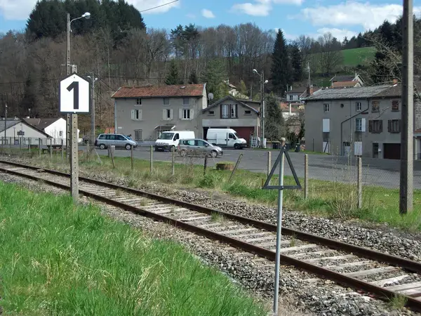 Monte Escalier 63 Monte escalier La Monnerie-le-Montel